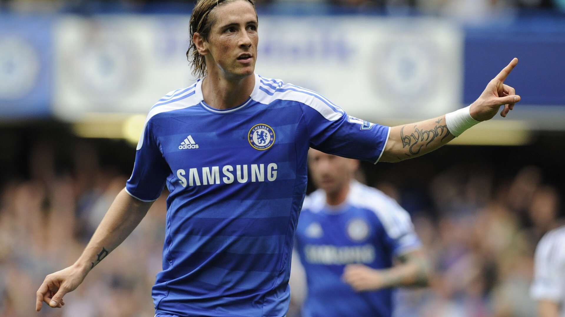 【马克·塞尔比】防守策略专家,赛场上的铁壁屏障,马克·塞尔比妻子